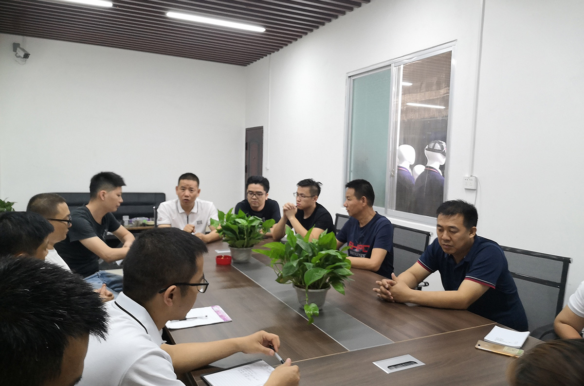 伟奇总公司调研指导(图2)