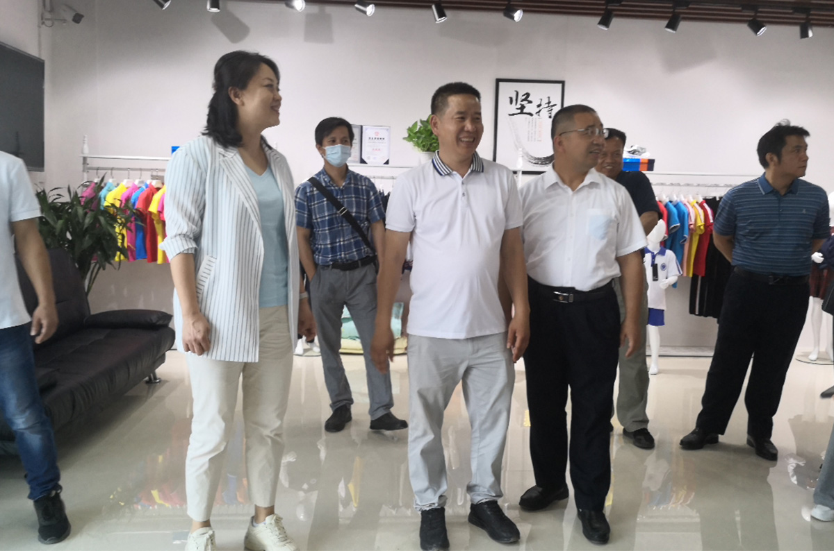 5.18龙华区副书记刘蕾及考察团(图2)