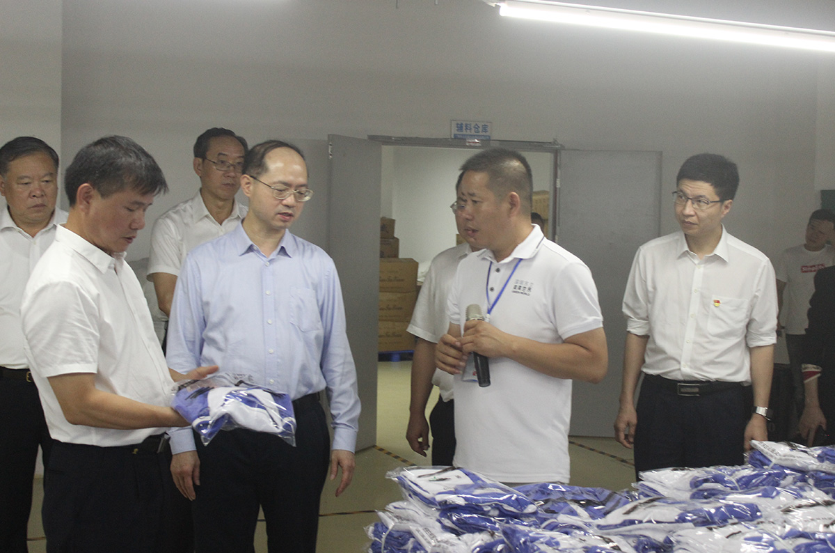 2020年6月11日深圳市委副书记郑轲、常务副市长刘庆生等领导及考察团莅临公司开展调研指导工作(图10)